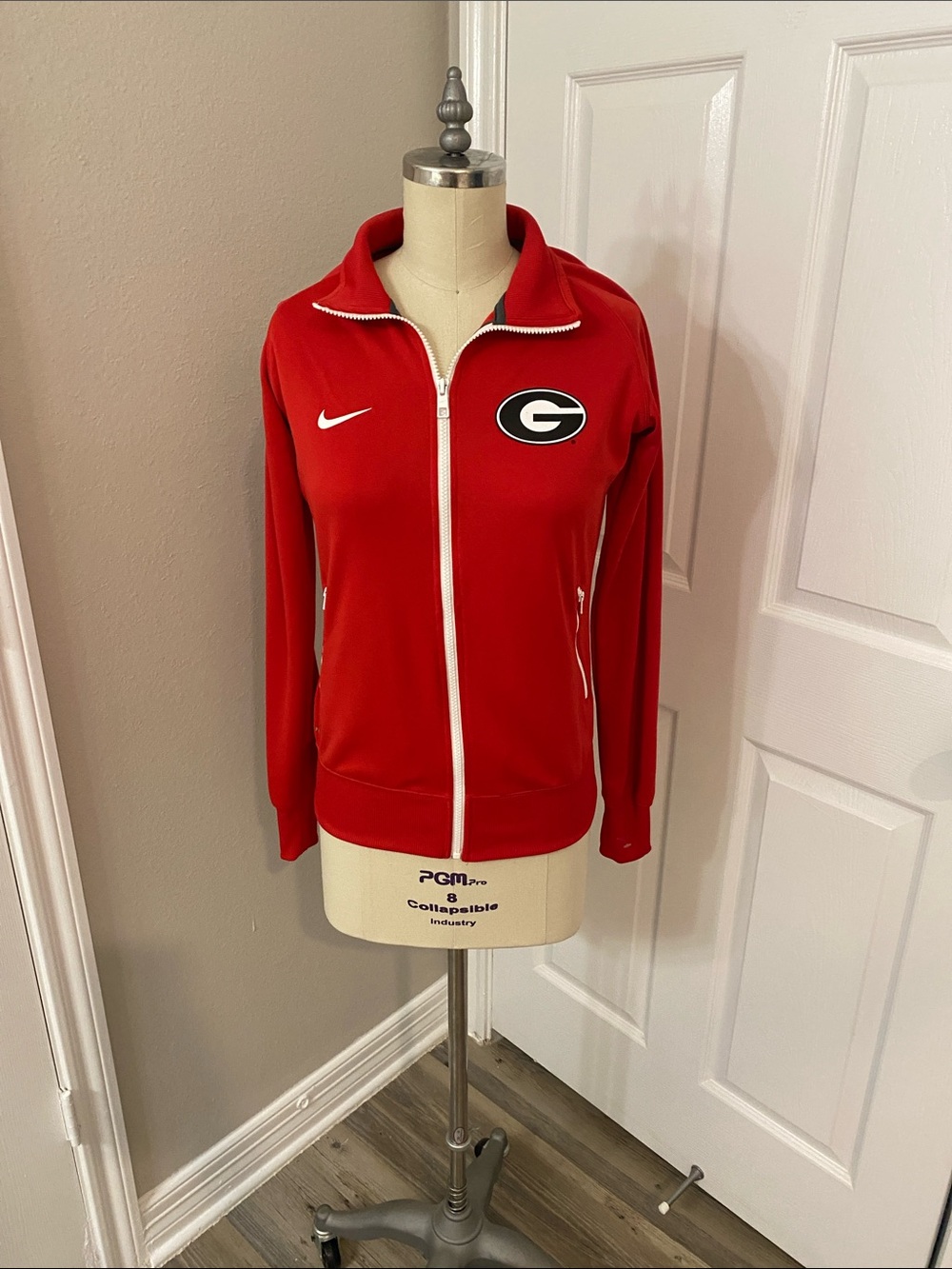Nike Red Georgia Bulldogs Full Zip Track Jacket with White Trim